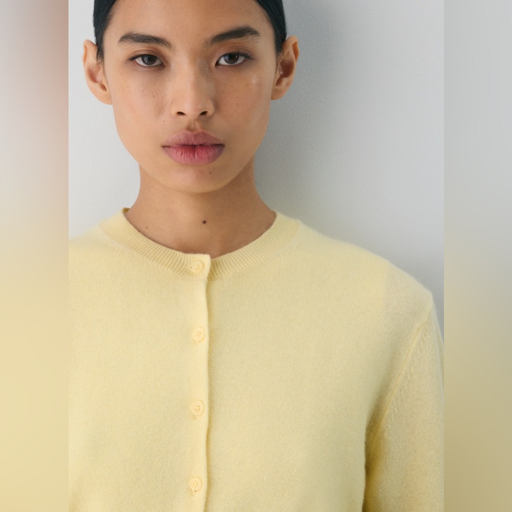 NWT - Aritzia Bare Cashmere Exemplar Cardigan - Butter Yellow Medium & XL - Picture 4 of 8